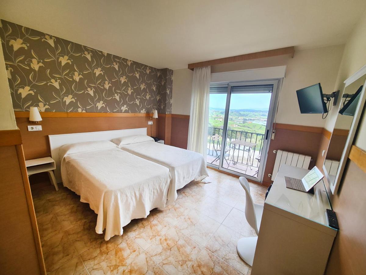 Hotel Ria De ซวนเซส ภายนอก รูปภาพ