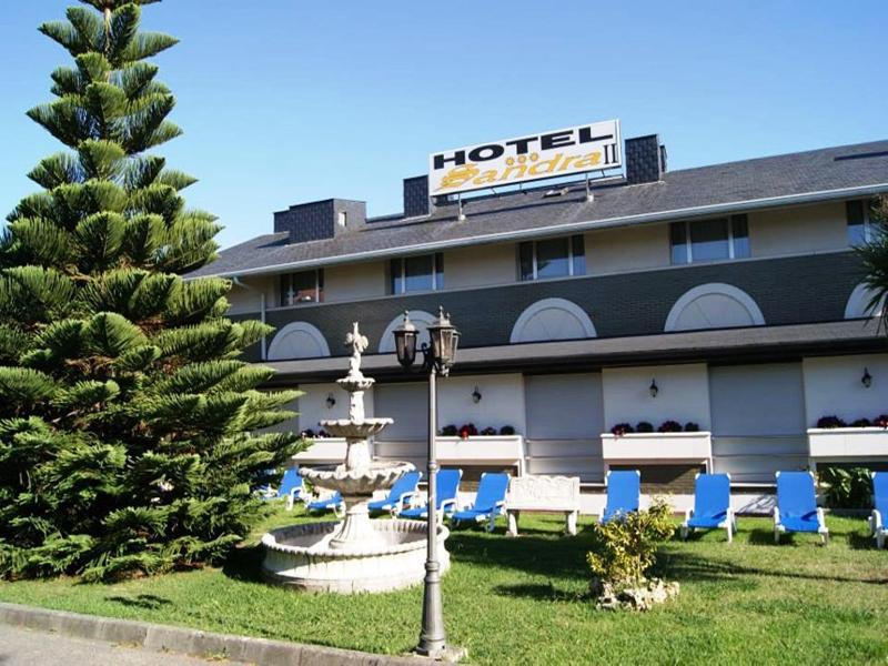 Hotel Ria De ซวนเซส ภายนอก รูปภาพ