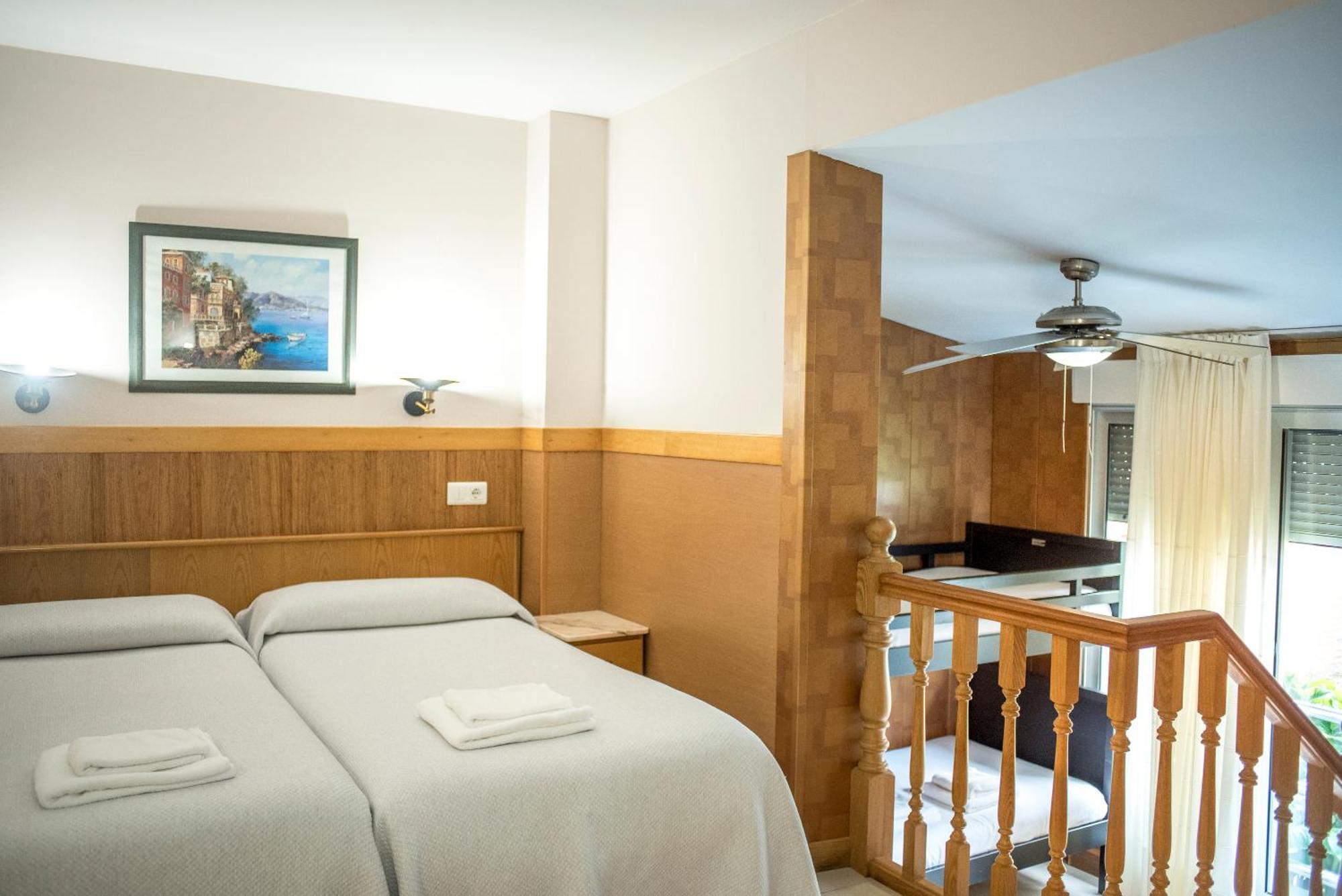 Hotel Ria De ซวนเซส ภายนอก รูปภาพ